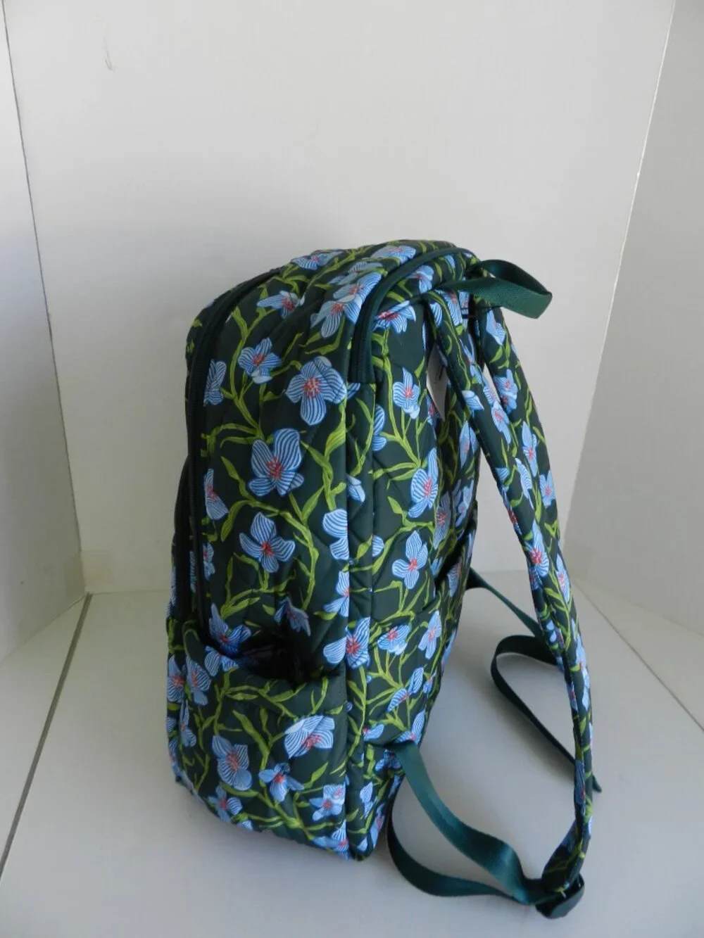 Vera Bradley Ultralight Essential LARGE Backpack Laptop Bag in Charlotte Steams